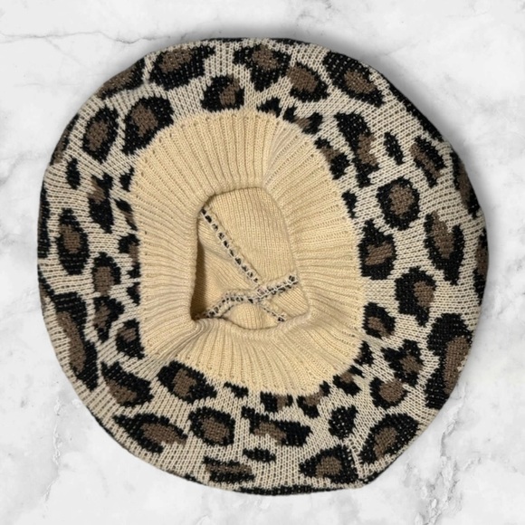 FREE 🆕Leopard Print Knit Beret - Picture 4 of 13